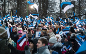 STORT FOTOGALLERI! Republiken Estland 100 år – flagghissning i Tallinn