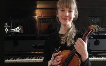 Helena-Reet: Idag ordnades en nationell violintävling i Estland – Min dotter, 11 år gammal Estella Elisheva är nu officiellt den tredje bästa violinisten i Estland!